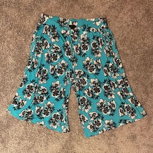 Lane Bryant 22/24 Black and White Flora Teal Pants